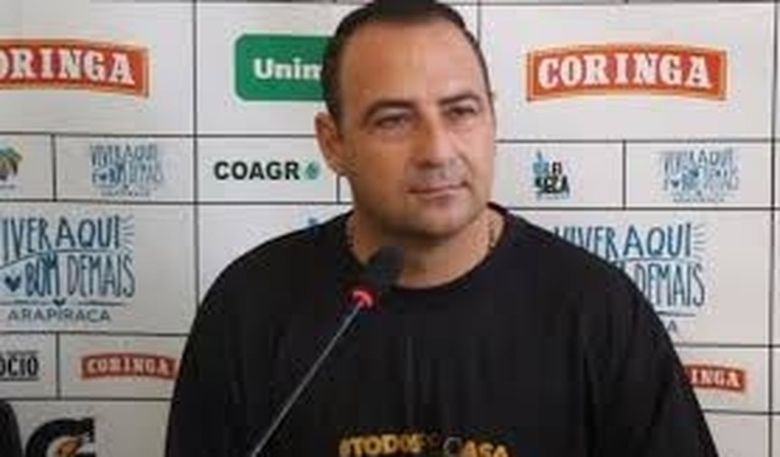 Zagueiro Rayan aparece entre os relacionados para o jogo em Fortaleza