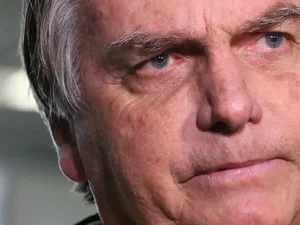 Moraes nega recurso de Bolsonaro contra condenação por trama golpista