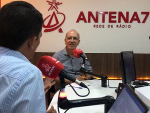 Ronaldo Lopes destaca parceria do Governo de Alagoas com Penedo durante entrevista para Antena 7