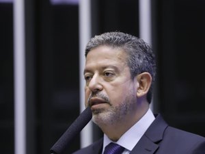 Arthur Lira pede respeito à decisão de votar 'PEC da Blindagem'