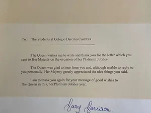 Palácio de Buckingham envia carta em nome da Rainha Elizabeth II para alunos mineiros