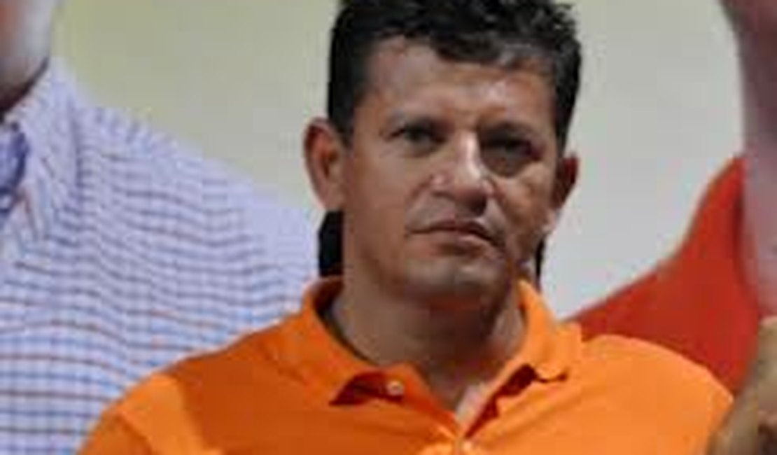 Desembargador Otávio Praxedes decreta prisão do prefeito de Maragogi 