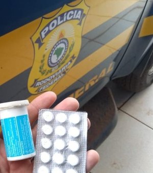 PRF detém dois caminhoneiros por porte de drogas para consumo na BR-101