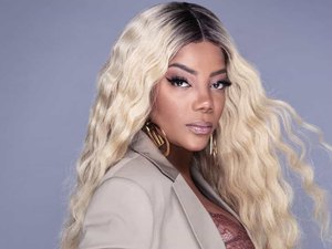 Ludmilla é chamada de macaca por fã de Anitta e desabafa na web