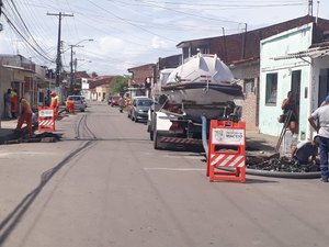 Prefeitura realiza trabalho preventivo em galerias de drenagem