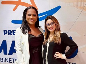 Mulher transexual assume Coordenação Geral de Diversidade Sexual da Semuc