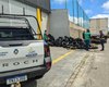 Prefeitura remove mais de 100 pneus de calçadas durante operação no Farol