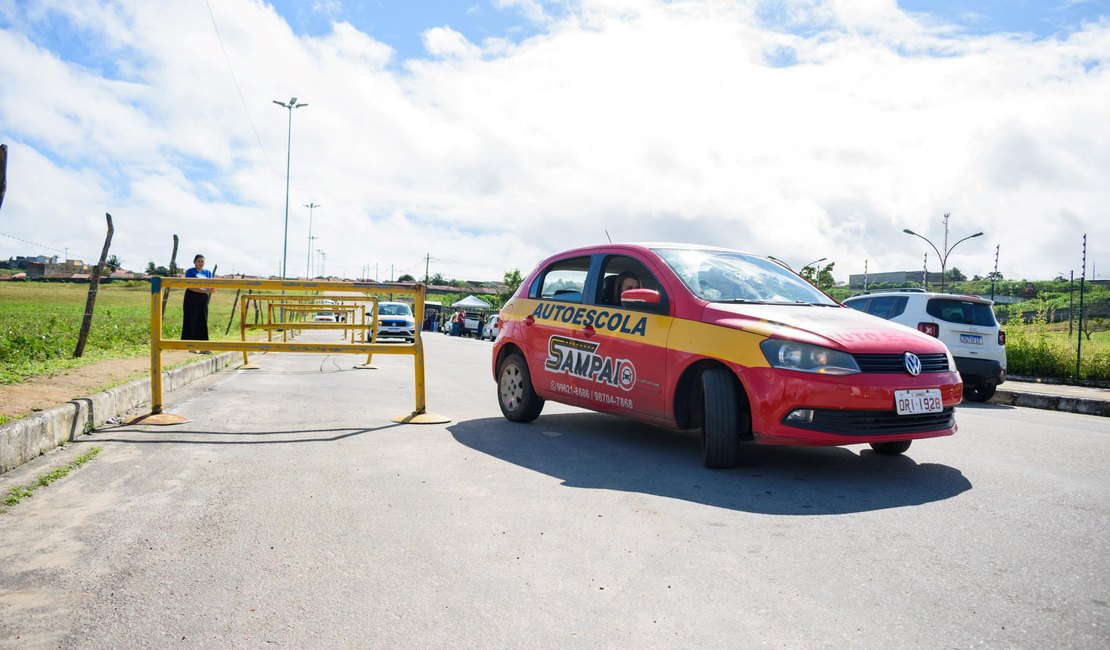 Detran abre 1.800 vagas extras para candidatos retardatários à 1ª Carteira de Habilitação