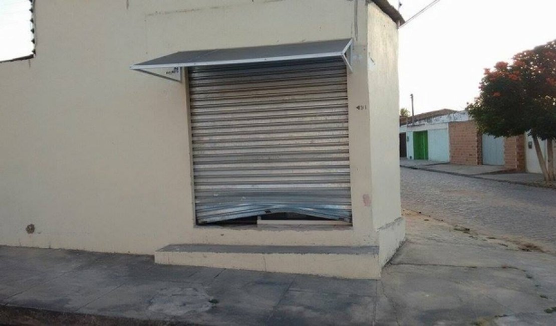 Criminosos tentam roubar salão de beleza em Arapiraca