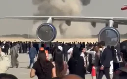 Caça indiano cai durante demonstração em feira aérea em Dubai; piloto morre