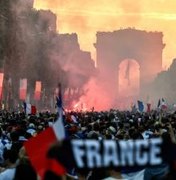 Festa nacional: 845 carros queimados e 508 detidos na França