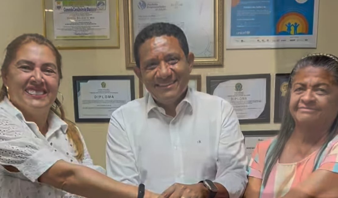 Após manter apoio a Paulão, vice de Palmeira dos índios perde todos os cargos na prefeitura