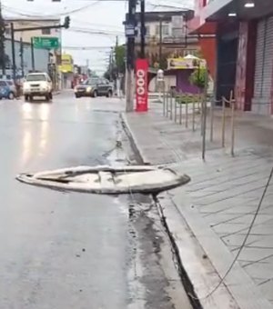Cabo de alta tensão se rompe após chuvas e oferece risco em Arapiraca