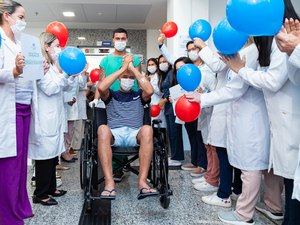 Paciente comemora um ano do transplante renal realizado no Hospital do Coração Alagoano