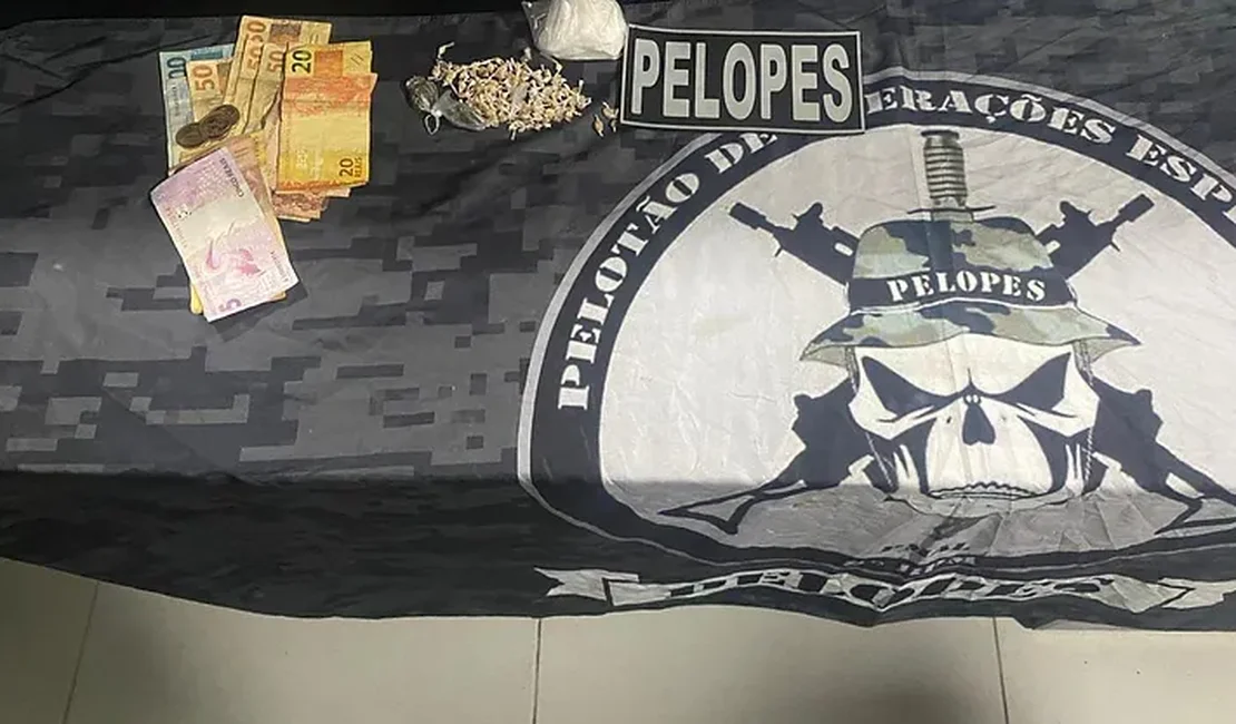 Operação do Pelotão de Operações Especiais (PELOPES) prende três pessoas por tráfico de drogas em Delmiro Gouveia