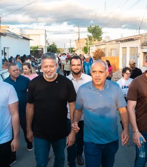 Pavimentação, desenvolvimento e trabalho: Arthur Lira leva avanços a São José da Tapera