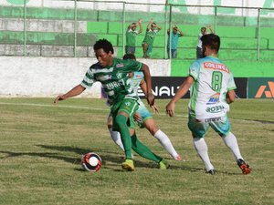Coruripe aproveita oportunidades e garante vitoria diante do Murici por 2 a 0