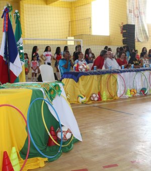 Professora Graça participa da abertura dos XX Jogos Escolares de Arapiraca