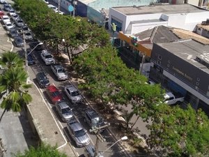 [Vídeo] Manifestantes pró-Bolsonaro fazem carreata em Maceió