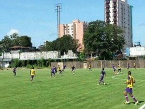 Marcelo Veiga comanda coletivo e confirma dúvida no meio-campo