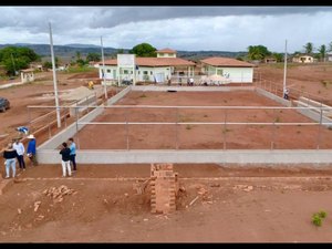 Prefeito Marcelo Rodrigues visita obras em Limoeiro de Anadia