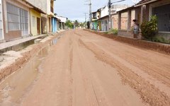 Prefeitura de Maragogi iniciou o serviço de terraplanagem da Rua Floriano Queiroz Coutinho