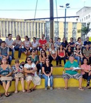 Em greve, servidores da educação farão mobilização nesta terça-feira no centro de Arapiraca