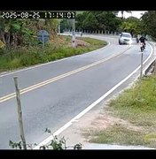 [Vídeo] Pneu de veículo voa e quase atinge motociclista no Passo de Camaragibe