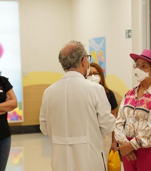 Tereza Nelma faz visita ao Hospital de Câncer em SP e anuncia nova unidade em Delmiro Gouveia
