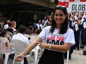 [Vídeo] Grupo de jovens Adventistas realizam mutirão de saúde em Arapiraca