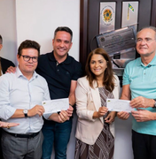 Pastor que levou Michelle Bolsonaro à igreja em Maceió se filia ao MDB ao lado de Renan Calheiros