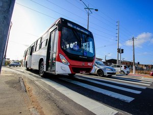 Prefeitura de Maceió segue com sinalização na Avenida Josepha de Mello
