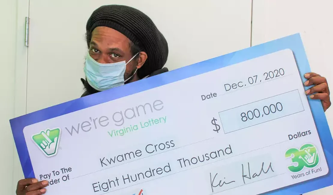 Um homem jogou 160 bilhetes iguais de loteria e ganhou US$ 800 mil