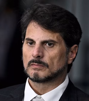 Marcos do Val é alvo de operação da Polícia Federal e passa a usar tornozeleira eletrônica