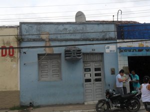 Motoqueiro atropela uma pessoa no Centro histórico de Porto Calvo