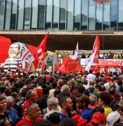 Em várias capitais, manifestantes vão às ruas contra PL da Dosimetria