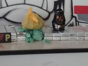 Operação apreende cerca de 40kg de maconha em grota de Maceió