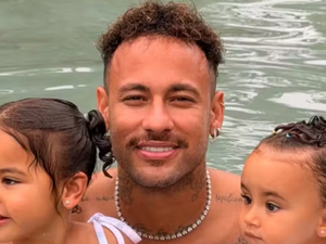 Neymar curte Dia das Crianças com Mavie e Mel em mansão de Mangaratiba