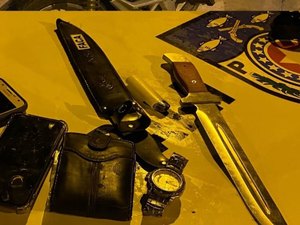 Dupla que planejava assaltar estudantes  é perseguida ; um dos suspeitos foi preso