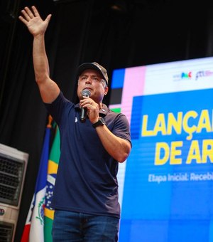 Renan Filho acena para os Barbosa e lança candidatura ao governo de Alagoas