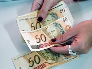 Prefeitura efetua o pagamento referente ao mês de julho dos servidores