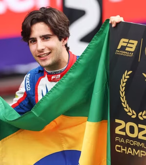 Câmara controla Boya, vence corrida 2 na Hungria e conquista título da Fórmula 3 2025