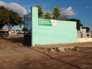 Filho diz que idoso com morte suspeita de Covid-19 não teve corpo reconhecido pela família em Arapiraca