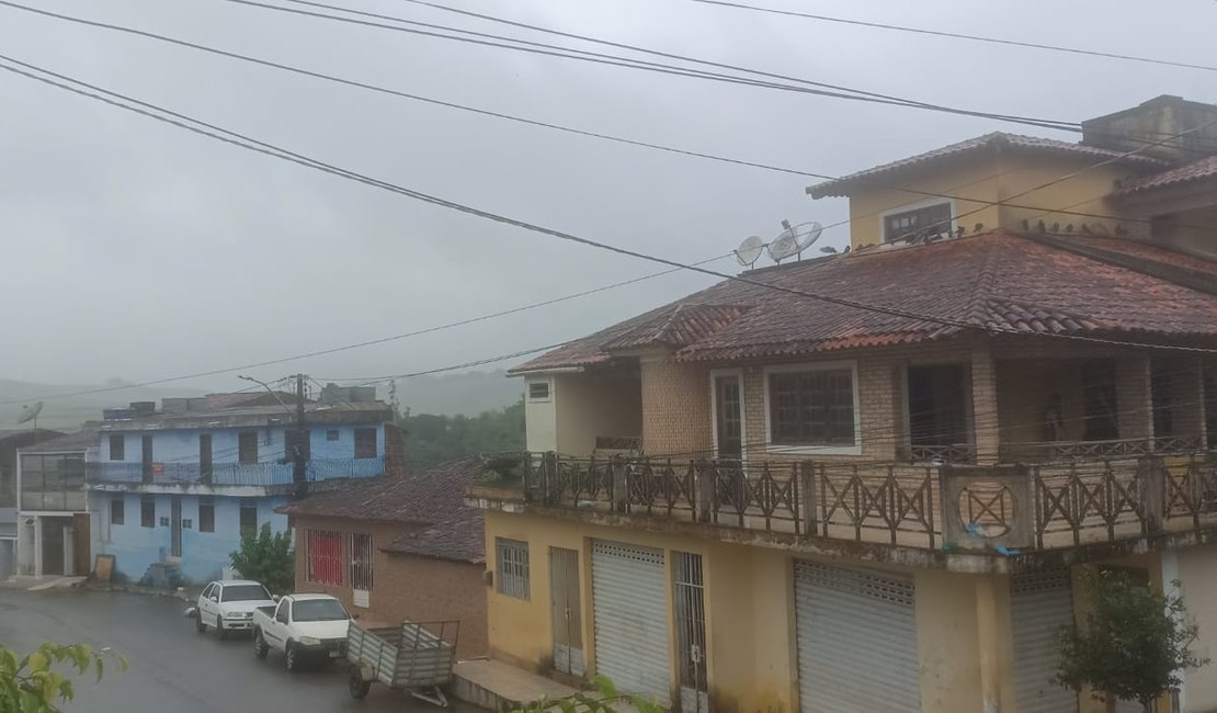 Inmet emite alerta de chuvas intensas para todas cidades da Região Norte de Alagoas