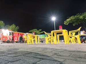 Food Park Pajuçara: Realocação de trailers do Alagoinhas é finalizada