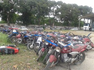 PRF fará leilão de veículos apreendidos