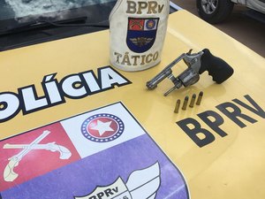 Homem é preso com porte ilegal de arma de fogo em Boca da Mata