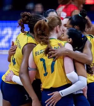Seleção brasileira feminina de vôlei supera a China e segue invicta na Liga das Nações