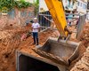 Prefeito Rodrigo Cunha vistoria obra de macrodrenagem da Grota do Ipanema