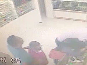 [Vídeo] Assaltantes invadem joalheria em Arapiraca e mantém funcionários sob a mira de revólver